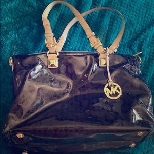 Michael kors tote